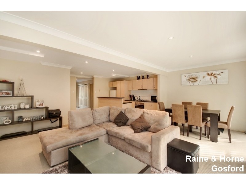 7/297a Henry Parry Drive, Wyoming NSW 2250