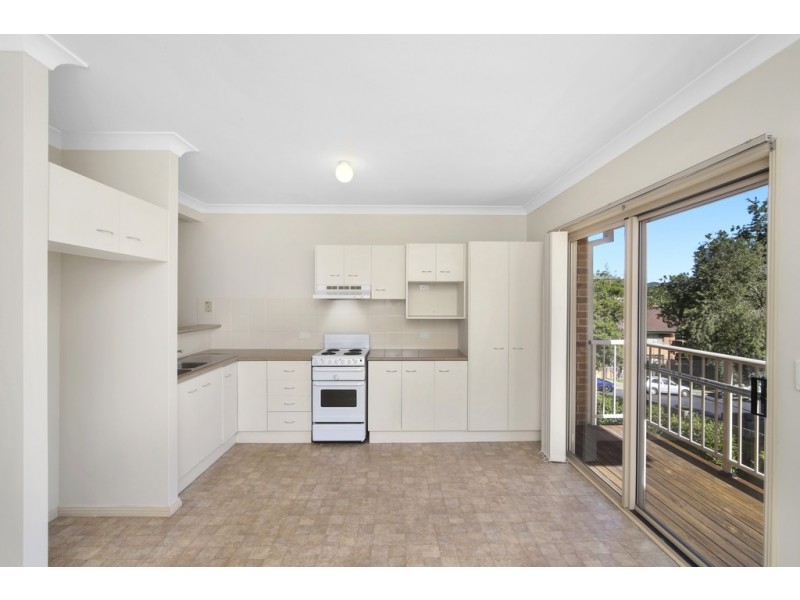 2/163 Gertrude Street, Gosford NSW 2250