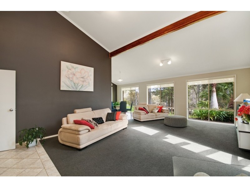324 Oak Road, Matcham NSW 2250