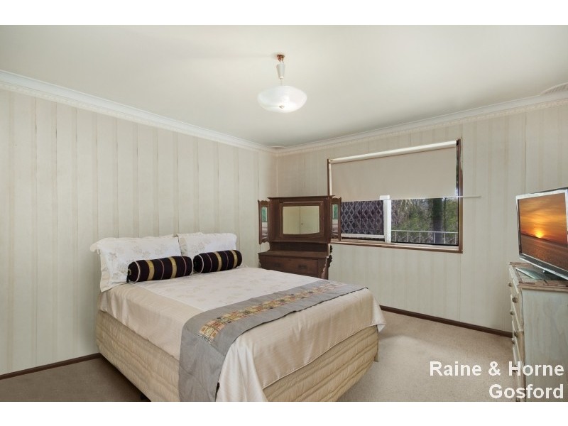 15 Maple Street, Wyoming NSW 2250