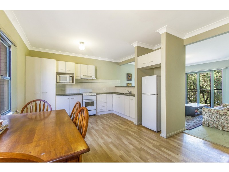 4/101a Faunce Street West, Gosford NSW 2250