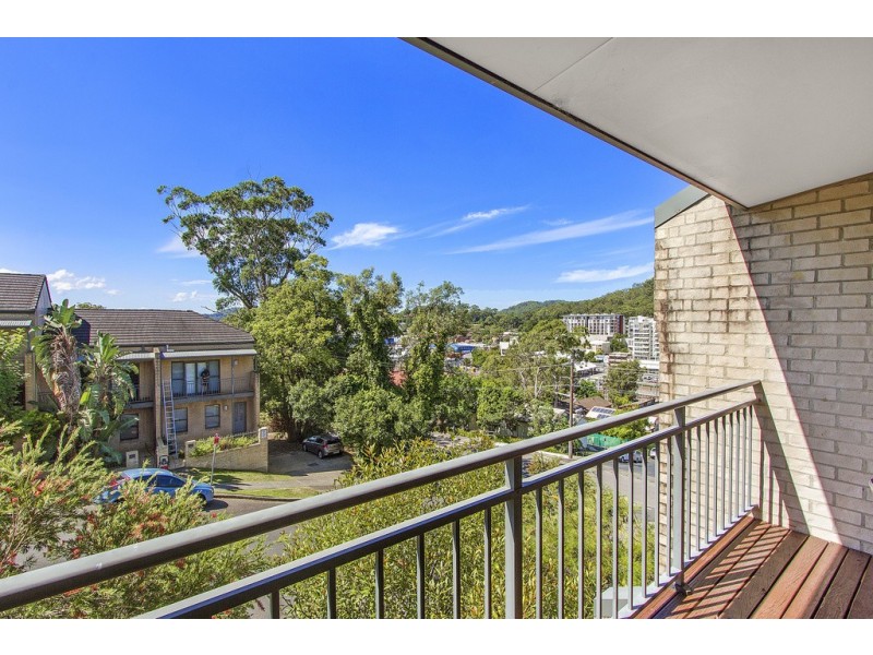 4/101a Faunce Street West, Gosford NSW 2250