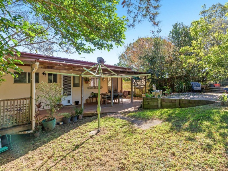 17 Orange Parade, Wyoming NSW 2250