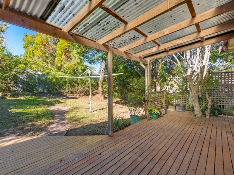 17 Orange Parade, Wyoming NSW 2250