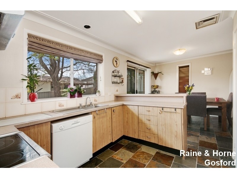 3 Sunland Place, Wyoming NSW 2250