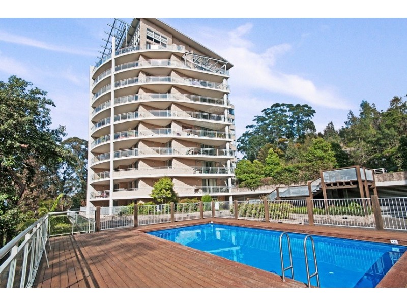121/80 John Whiteway dr, Gosford NSW 2250