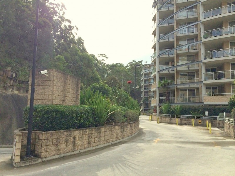 121/80 John Whiteway dr, Gosford NSW 2250