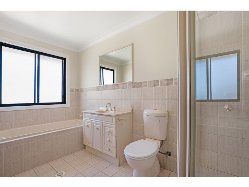 2/2 White Street, East Gosford NSW 2250