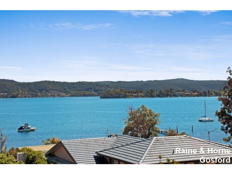 297b Avoca Drive, Green Point NSW 2251