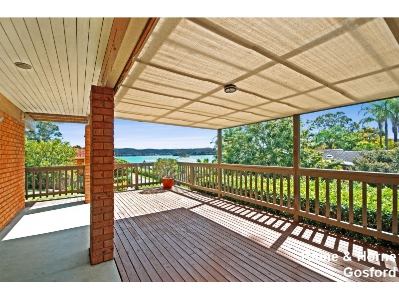 297b Avoca Drive, Green Point NSW 2251