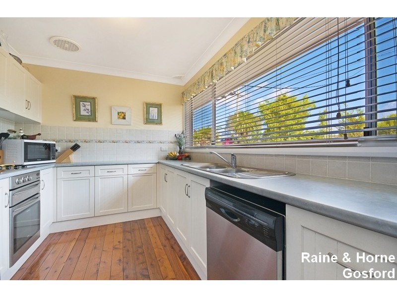 40 Malison Street, Wyoming NSW 2250