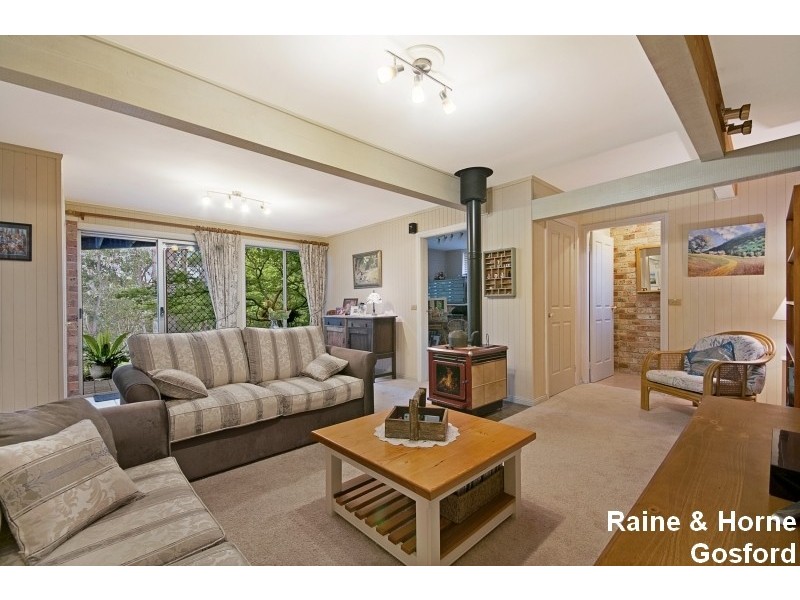 40 Malison Street, Wyoming NSW 2250