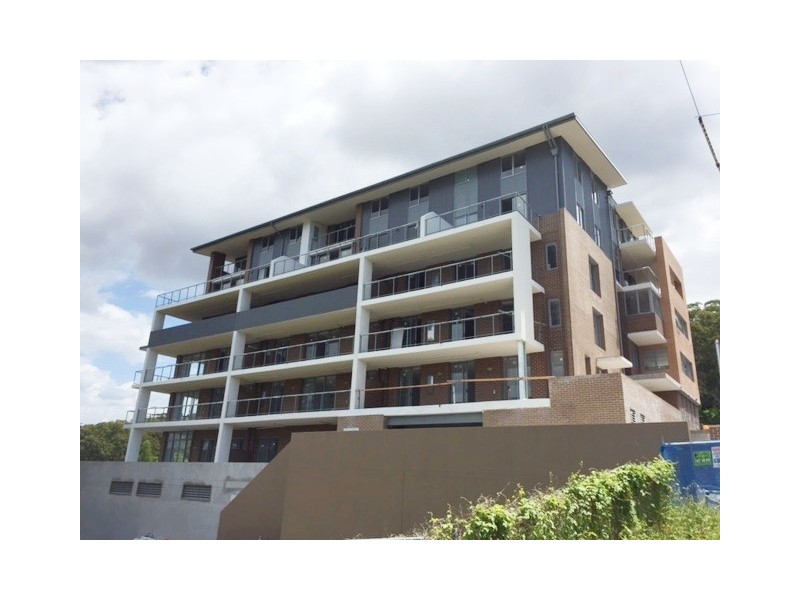 20/10-12 Batley Street, Gosford NSW 2250