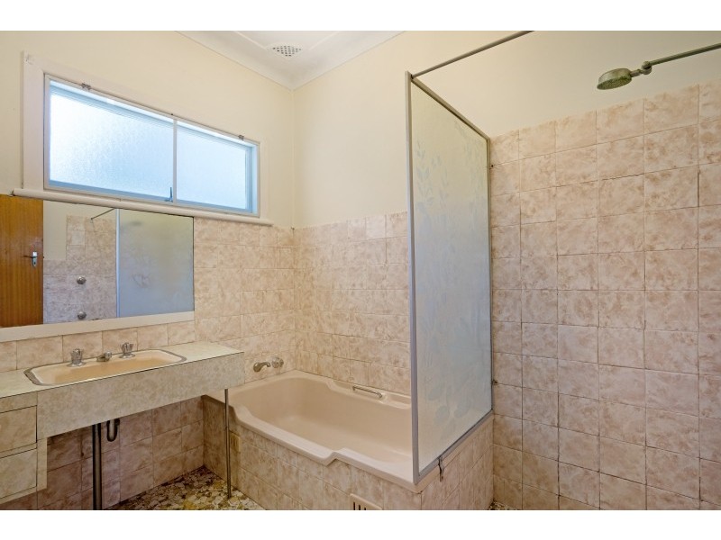 187 Gertrude Street, North Gosford NSW 2250