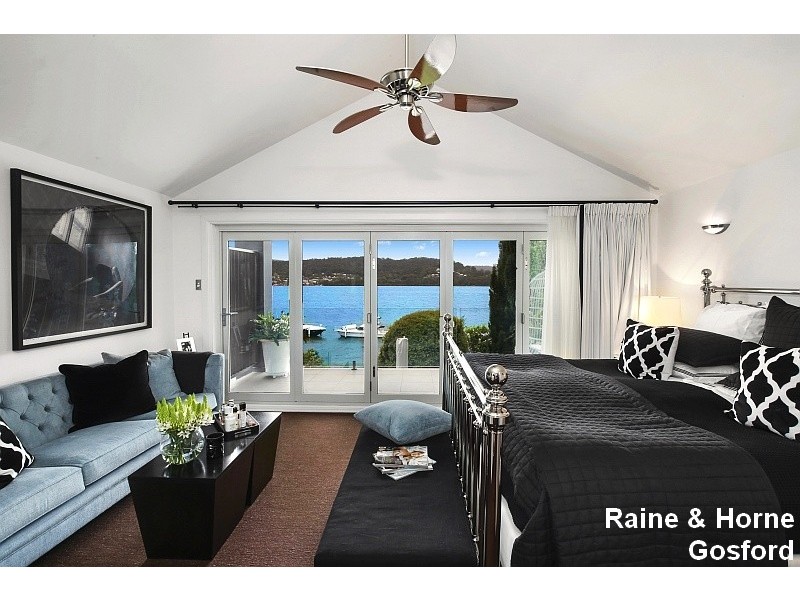 8 Eulalia Avenue, Point Frederick NSW 2250