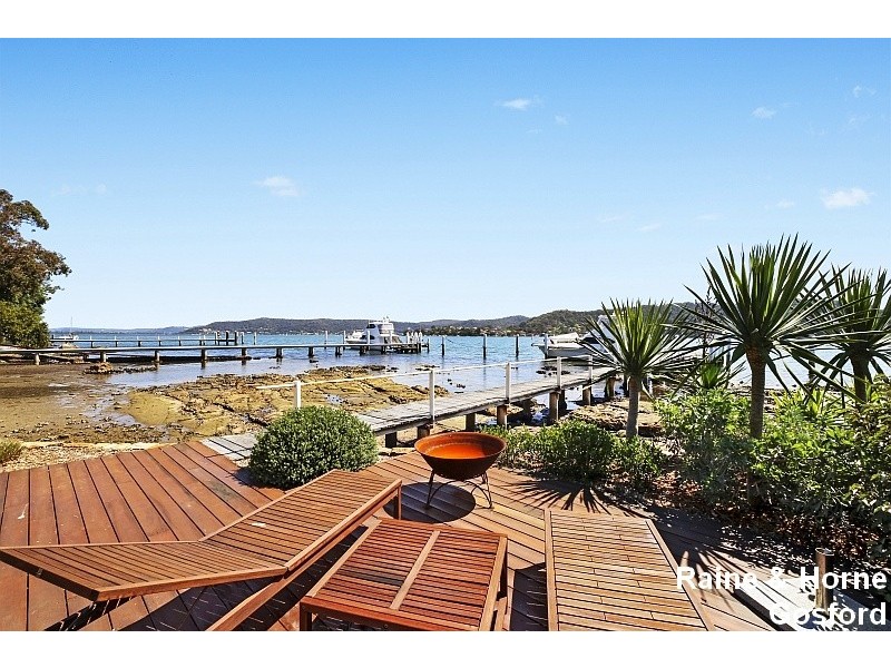 8 Eulalia Avenue, Point Frederick NSW 2250