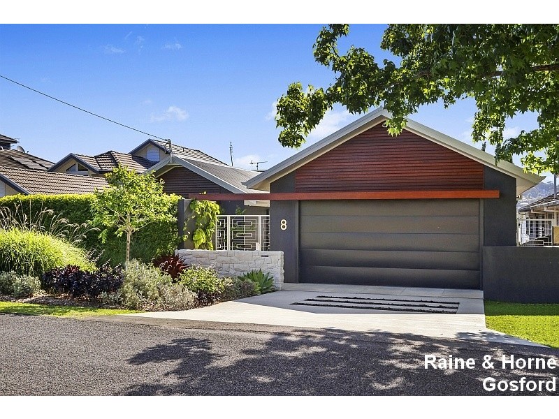 8 Eulalia Avenue, Point Frederick NSW 2250