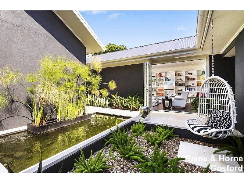 8 Eulalia Avenue, Point Frederick NSW 2250