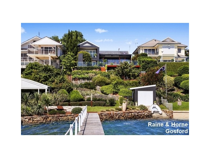 8 Eulalia Avenue, Point Frederick NSW 2250