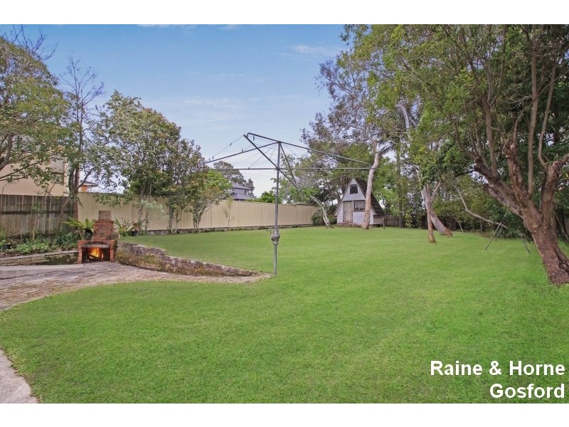 1 Crawford Street, Point Frederick NSW 2250