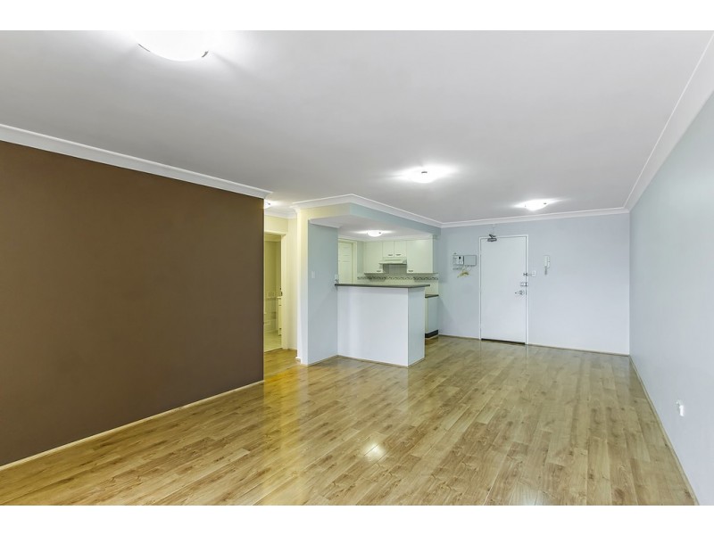 2/145 Faunce Street, Gosford NSW 2250