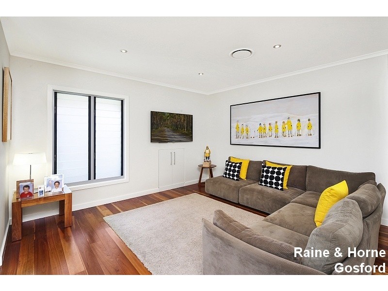 2 Florence Avenue, Point Frederick NSW 2250