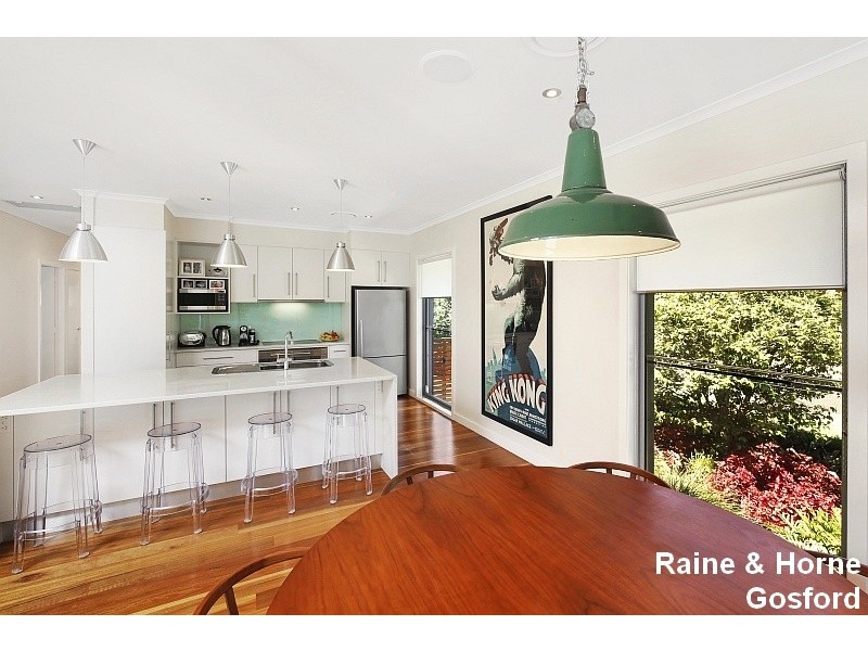 2 Florence Avenue, Point Frederick NSW 2250
