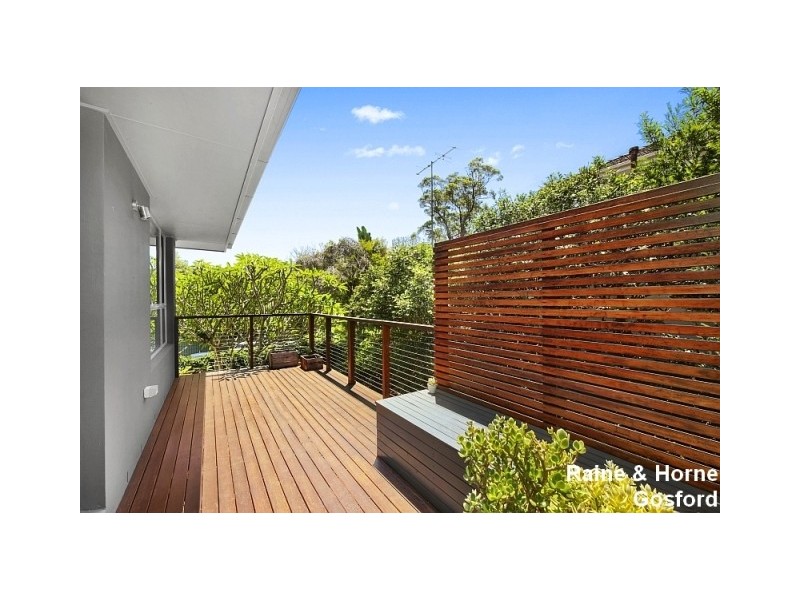 2 Florence Avenue, Point Frederick NSW 2250