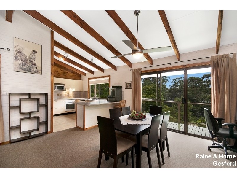 7 Nalkari Avenue, Wyoming NSW 2250