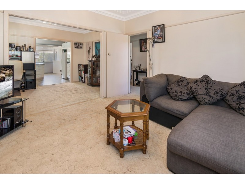 80 Glennie Street, Wyoming NSW 2250