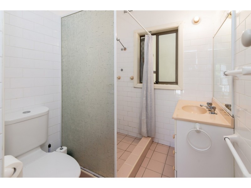 80 Glennie Street, Wyoming NSW 2250