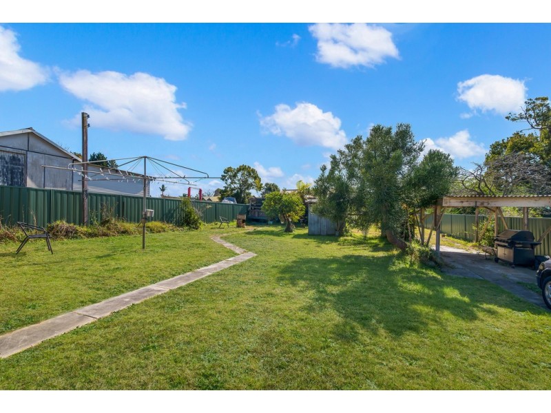 80 Glennie Street, Wyoming NSW 2250