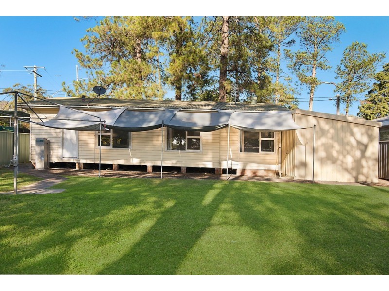 242 Brisbane Water Drive, Point Clare NSW 2250