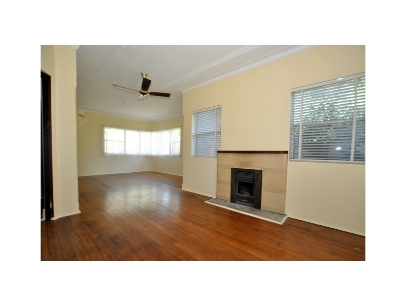 6 Kibble Street, Gosford NSW 2250