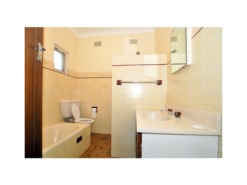 6 Kibble Street, Gosford NSW 2250