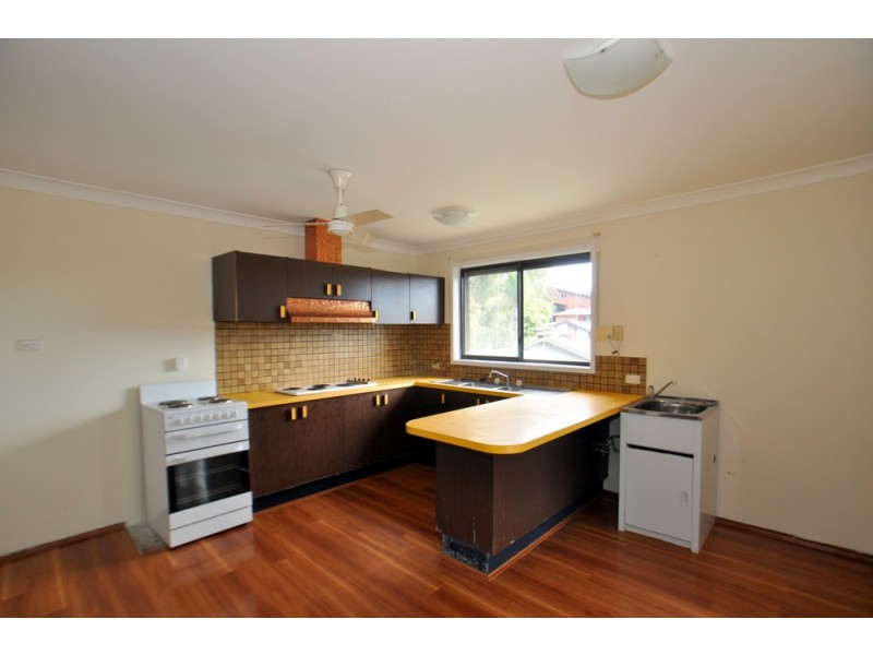 18 Mindaree Avenue, Wyoming NSW 2250