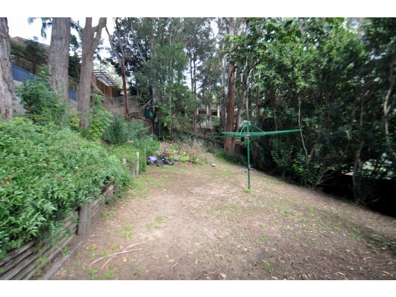 18 Mindaree Avenue, Wyoming NSW 2250