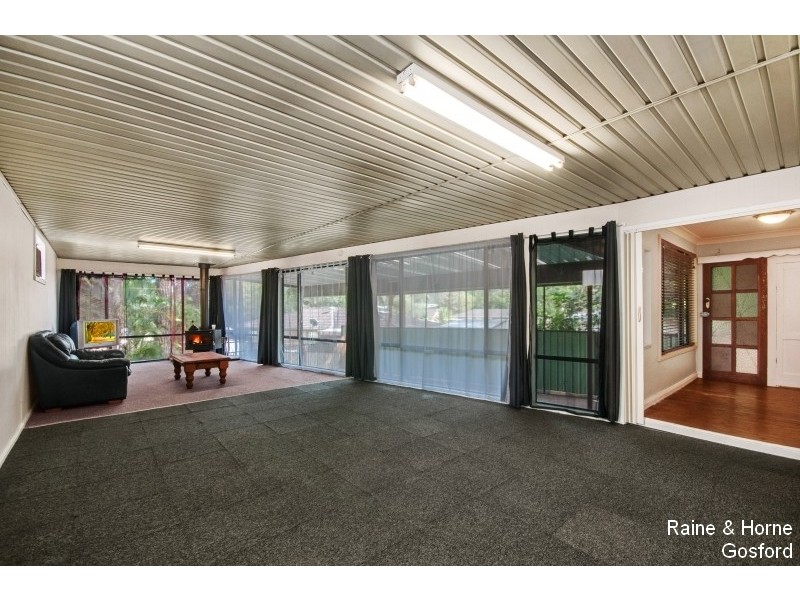 70 Jarrett Street, Wyoming NSW 2250