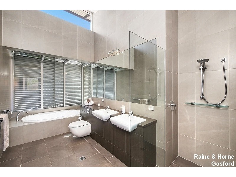 20/43 Masons Parade, Point Frederick NSW 2250