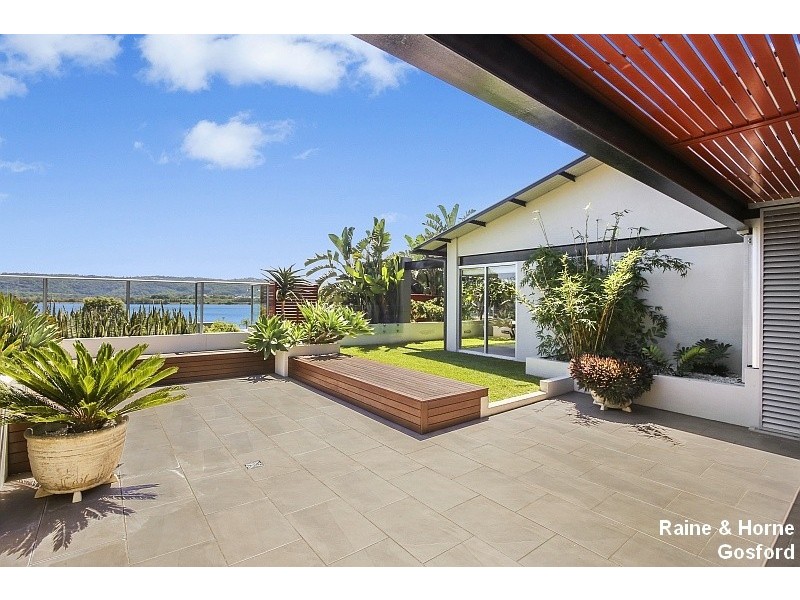 20/43 Masons Parade, Point Frederick NSW 2250