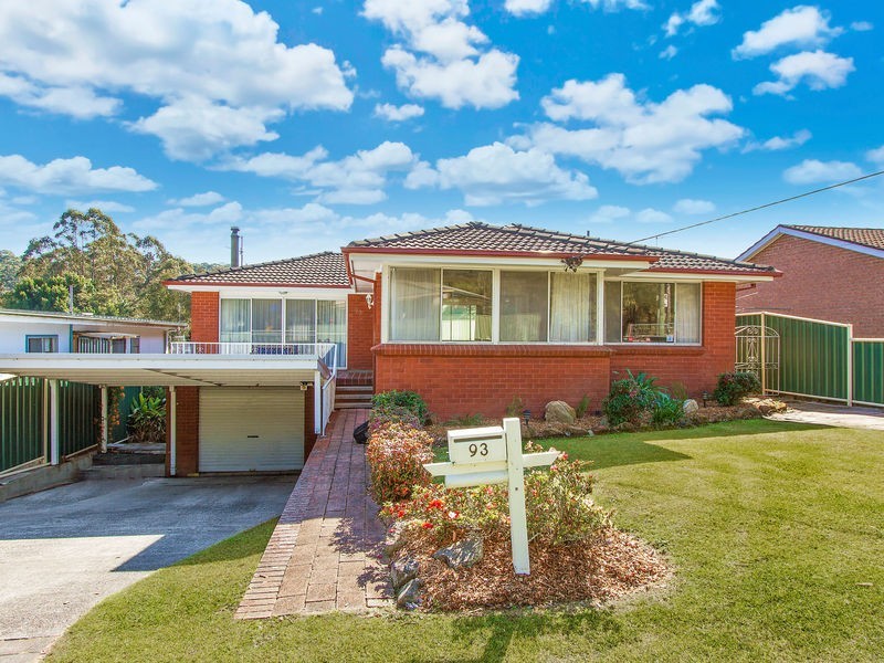 93 Maidens Brush Rd, Wyoming NSW 2250