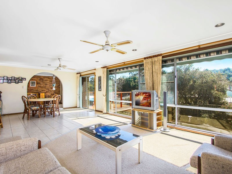 93 Maidens Brush Rd, Wyoming NSW 2250