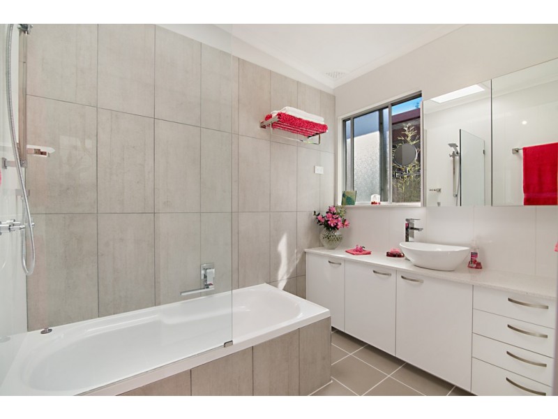 16 Curringa Road, Kariong NSW 2250