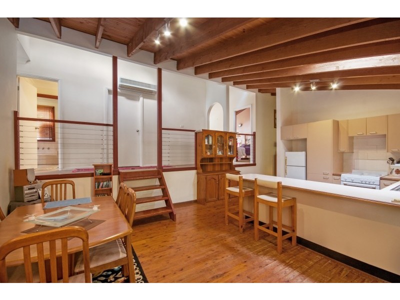 6 The Outlook, North Gosford NSW 2250