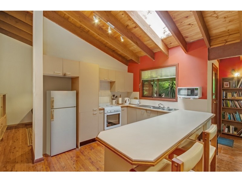 6 The Outlook, North Gosford NSW 2250