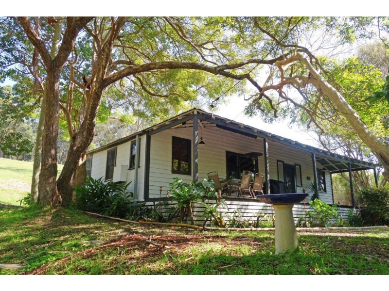 10 Hillside Road, Avoca Beach NSW 2251