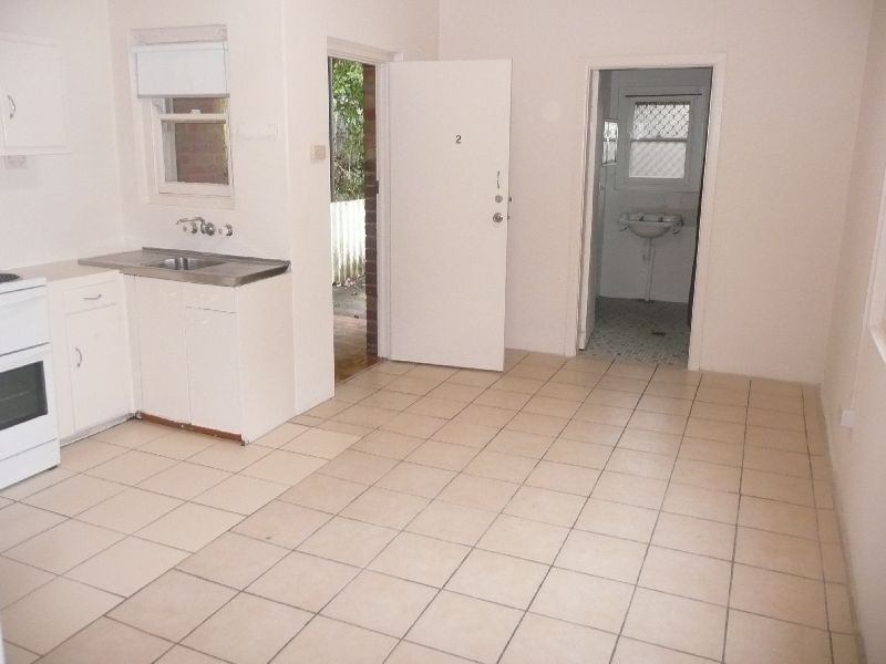 2/29 Mann Street, Gosford NSW 2250