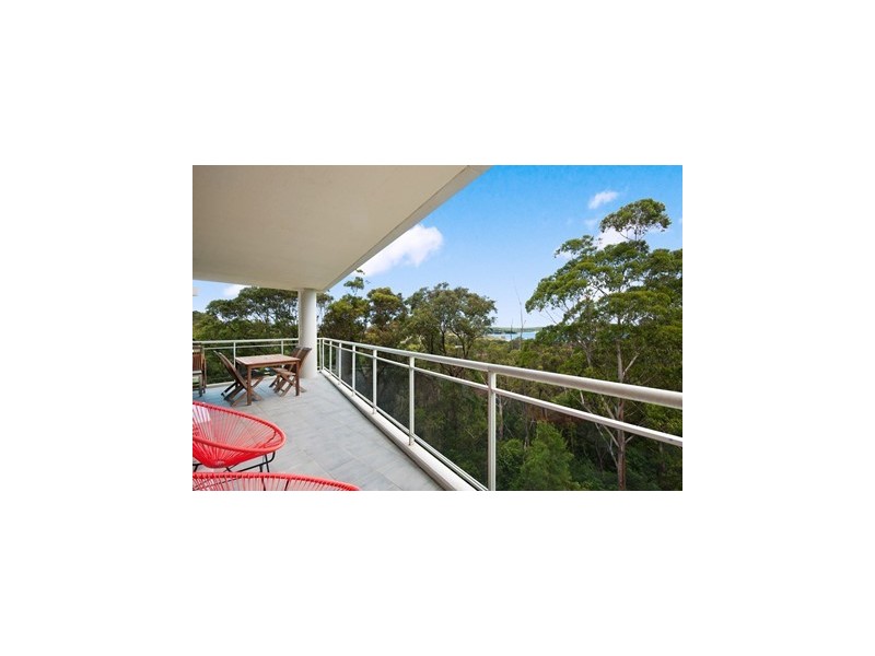 142/80 John Whiteway Drive, Gosford NSW 2250