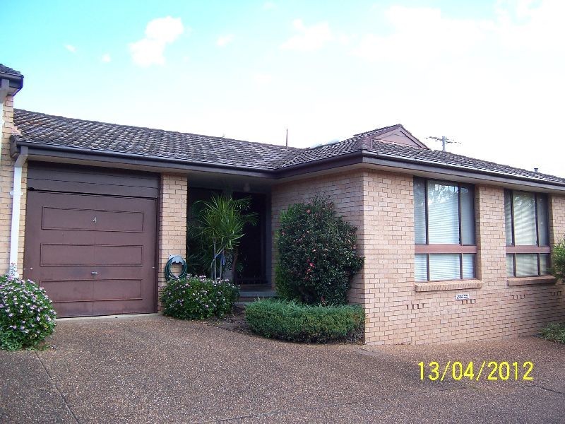 4/195-197 Albany Street, Point Frederick NSW 2250