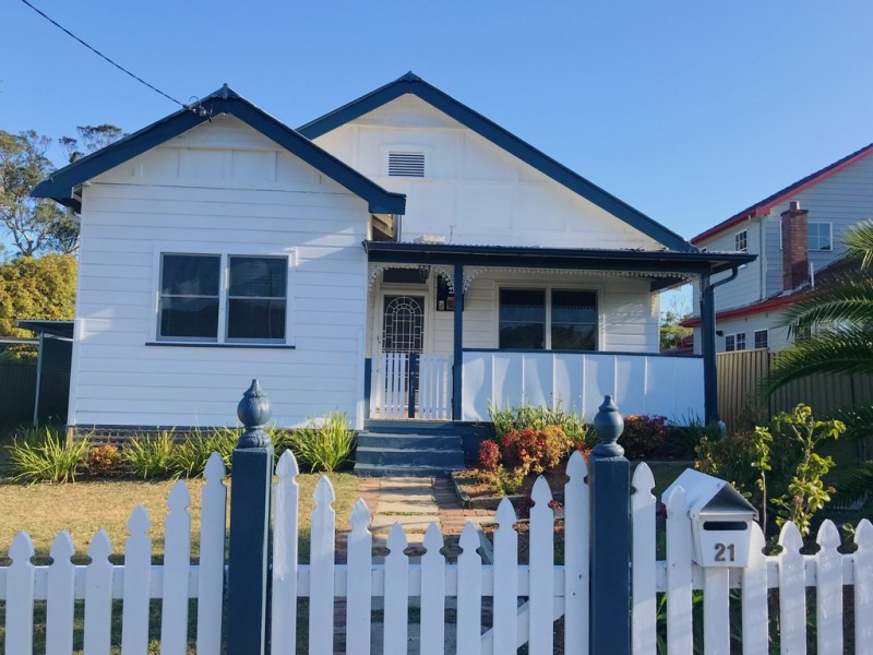 21 Duke Street, Point Frederick NSW 2250